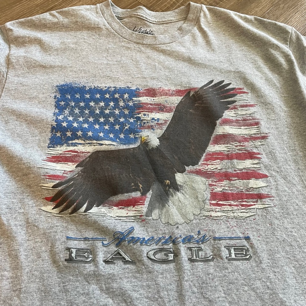 Lifestyle Classics Mens T-Shirt Large Gray Cotton Blend Patriotic Eagle Flag Tee